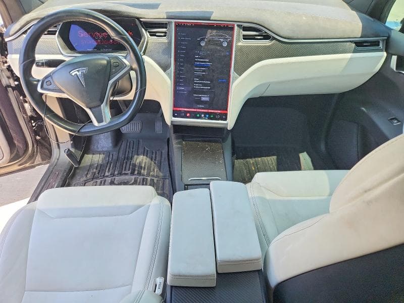 2017 TESLA MODEL X 8