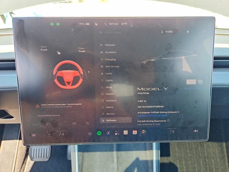 2026 TESLA MODEL Y 9