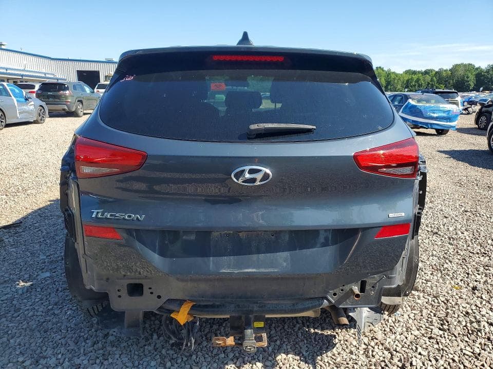 2020 HYUNDAI TUCSON SE 6