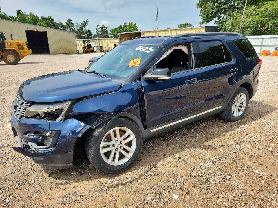 2017 FORD EXPLORER XLT - 1