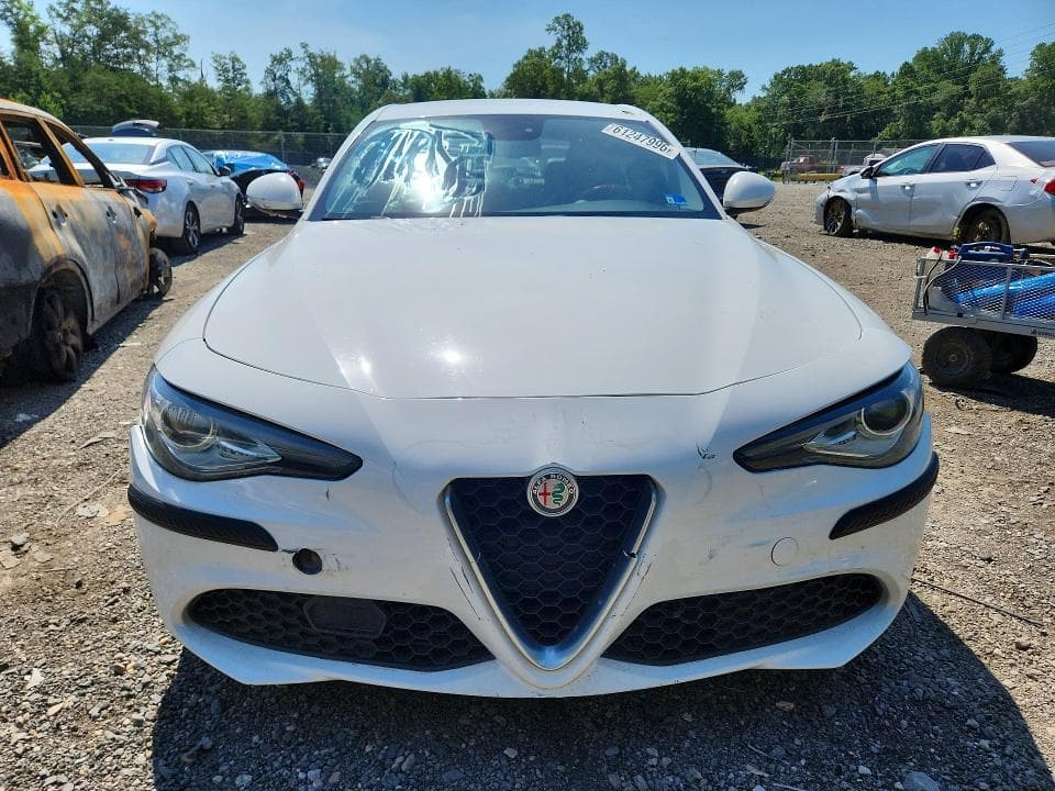 2017 ALFA ROMEO GIULIA 5
