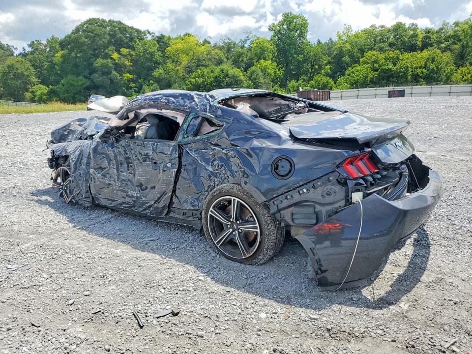 2024 FORD MUSTANG 2
