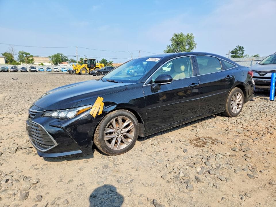 2020 TOYOTA AVALON XLE - 1