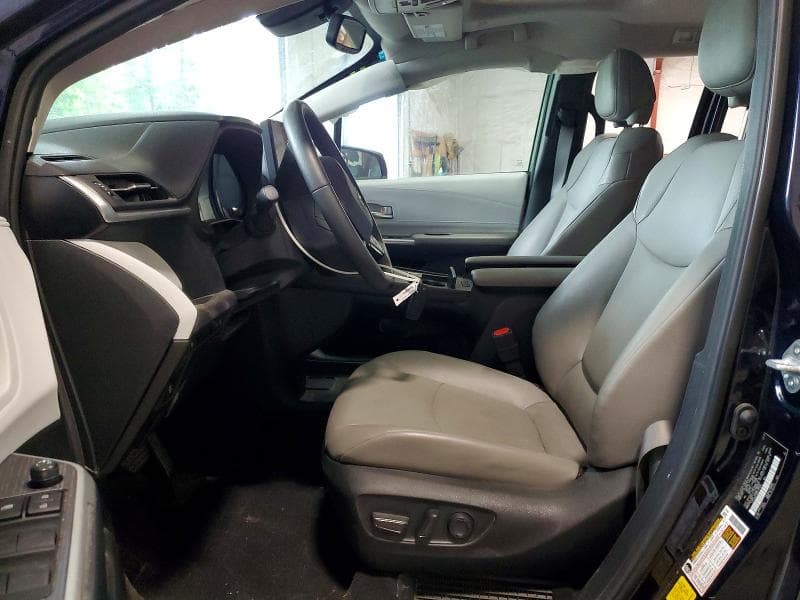 2025 TOYOTA SIENNA XLE 7-PASSENGER 7