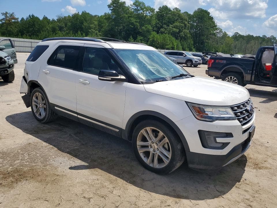 2017 FORD EXPLORER XLT 4