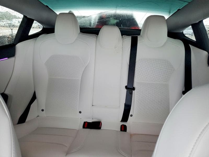 2025 TESLA MODEL 3 10