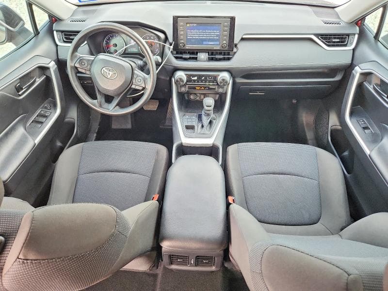 2022 TOYOTA RAV4 LE 8