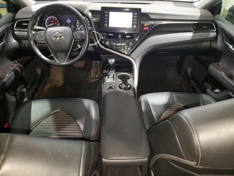2022 TOYOTA CAMRY SE 8