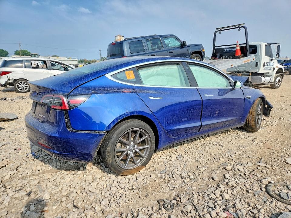 2020 TESLA MODEL 3 3
