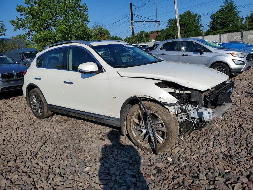 2017 INFINITI QX50 BASE 4