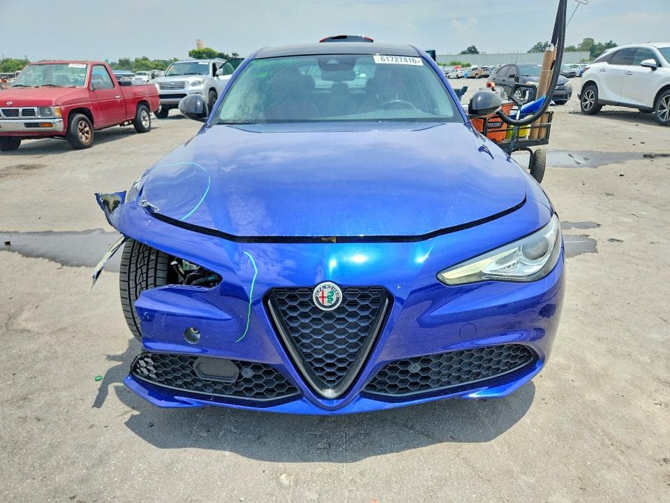 2021 ALFA ROMEO GIULIA SPORT 5