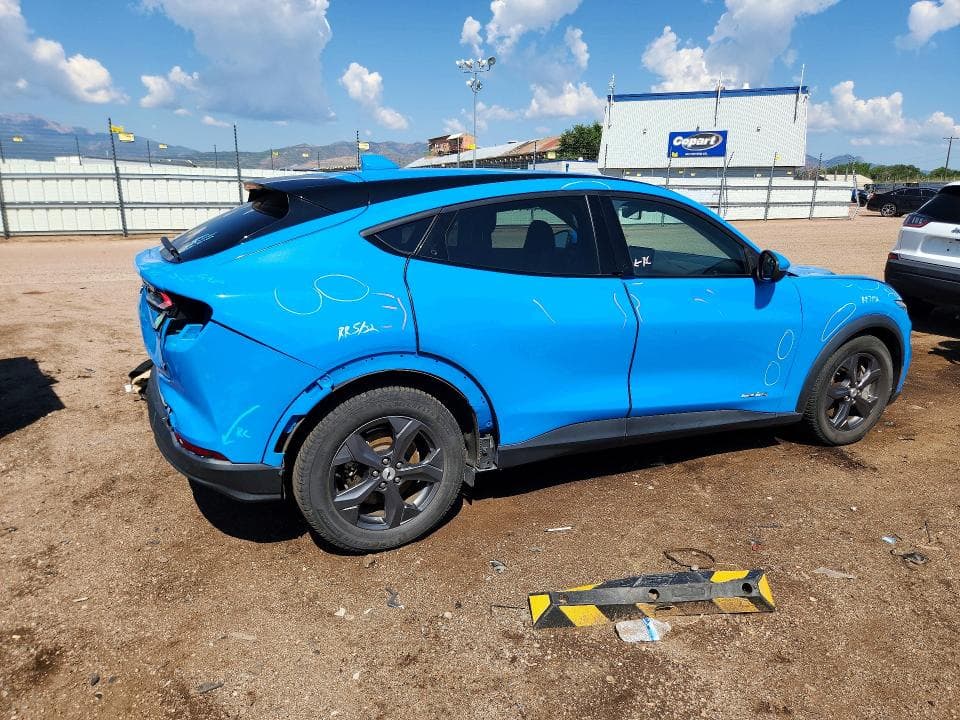 2022 FORD MUSTANG MACH-E SELECT 3