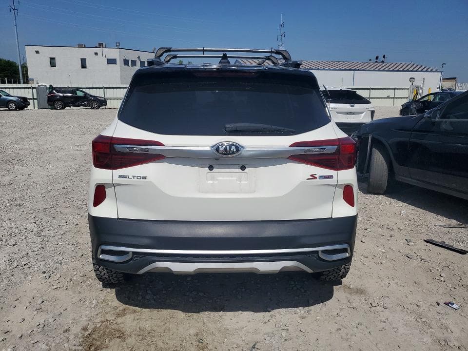2021 KIA SELTOS S 6