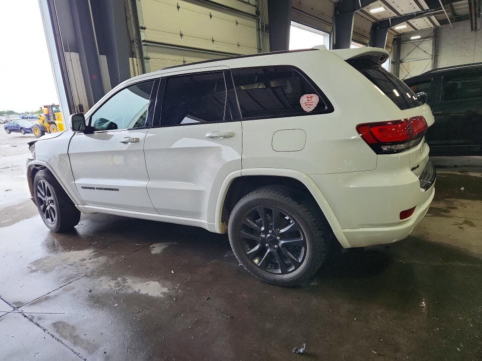 2018 JEEP GRAND CHEROKEE LAREDO 2