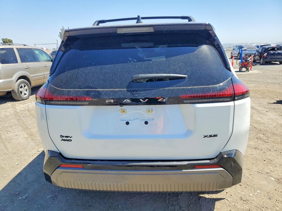 2026 TOYOTA RAV4 XSE 6