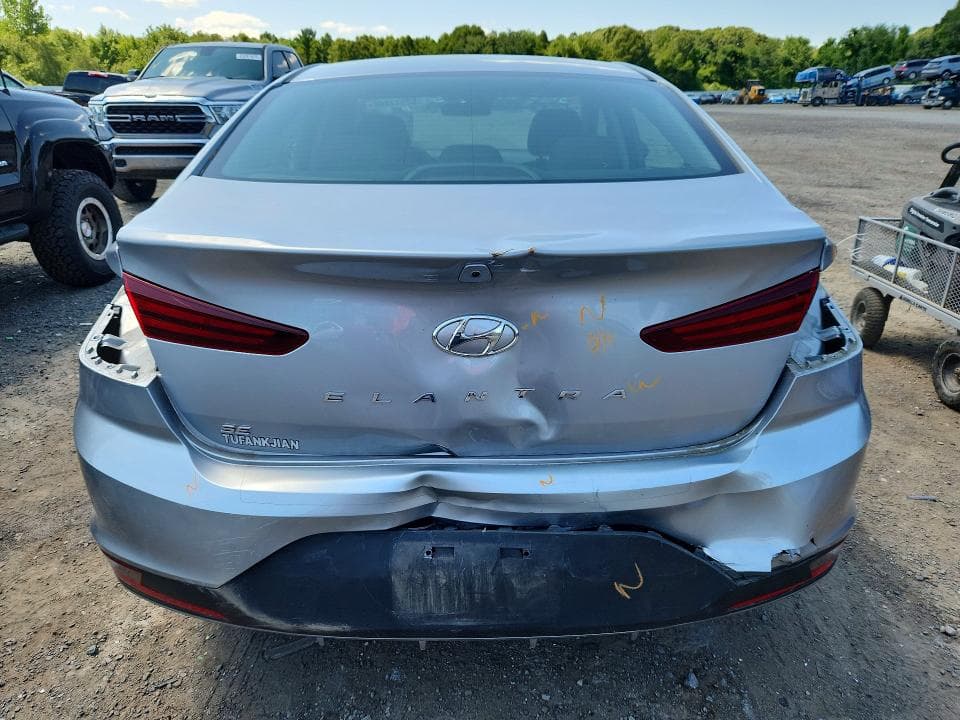 2020 HYUNDAI ELANTRA SE 6