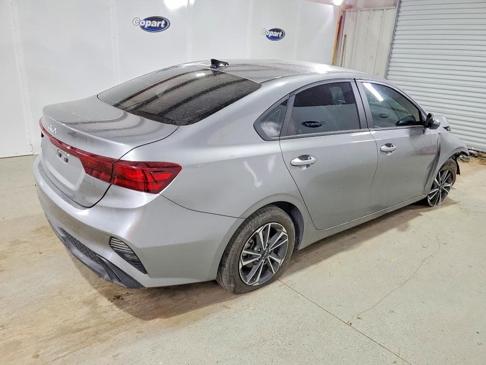 2024 KIA FORTE LXS 3