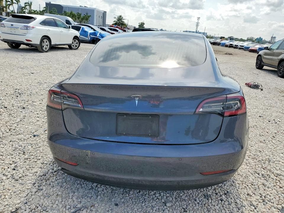 2020 TESLA MODEL 3 6