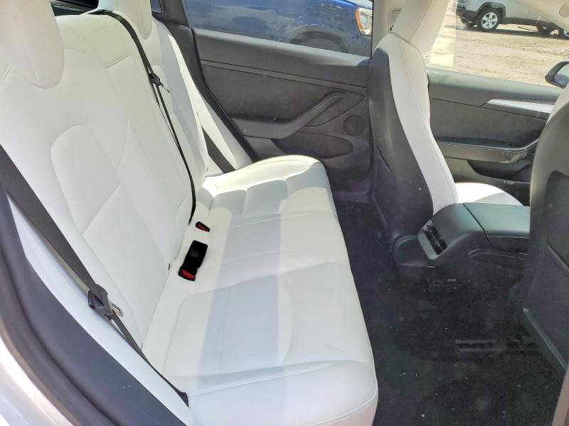 2021 TESLA MODEL 3 10