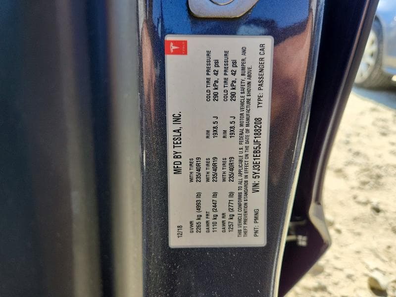 2018 TESLA MODEL 3 13