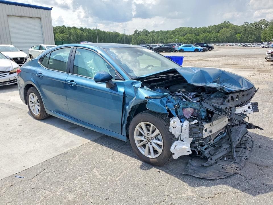 2025 TOYOTA CAMRY LE 4