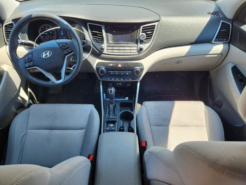 2017 HYUNDAI TUCSON SE 8