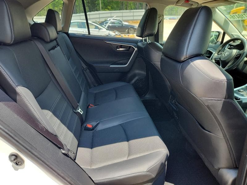 2022 TOYOTA RAV4 LIMITED 10