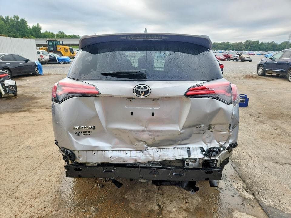 2018 TOYOTA RAV4 LE 6