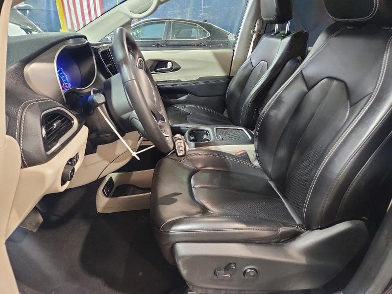2023 CHRYSLER PACIFICA HYBRID TOURING L 7
