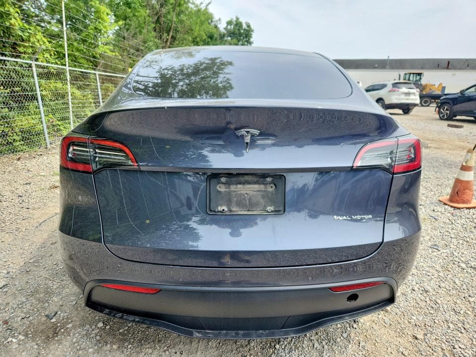 2022 TESLA MODEL Y 6