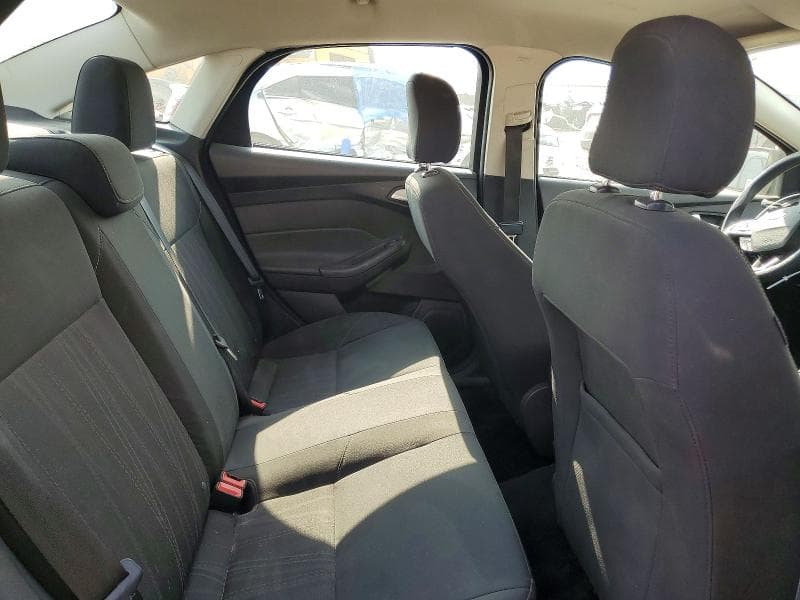 2017 FORD FOCUS SE 10