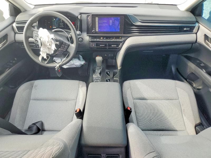 2025 TOYOTA CAMRY LE 8