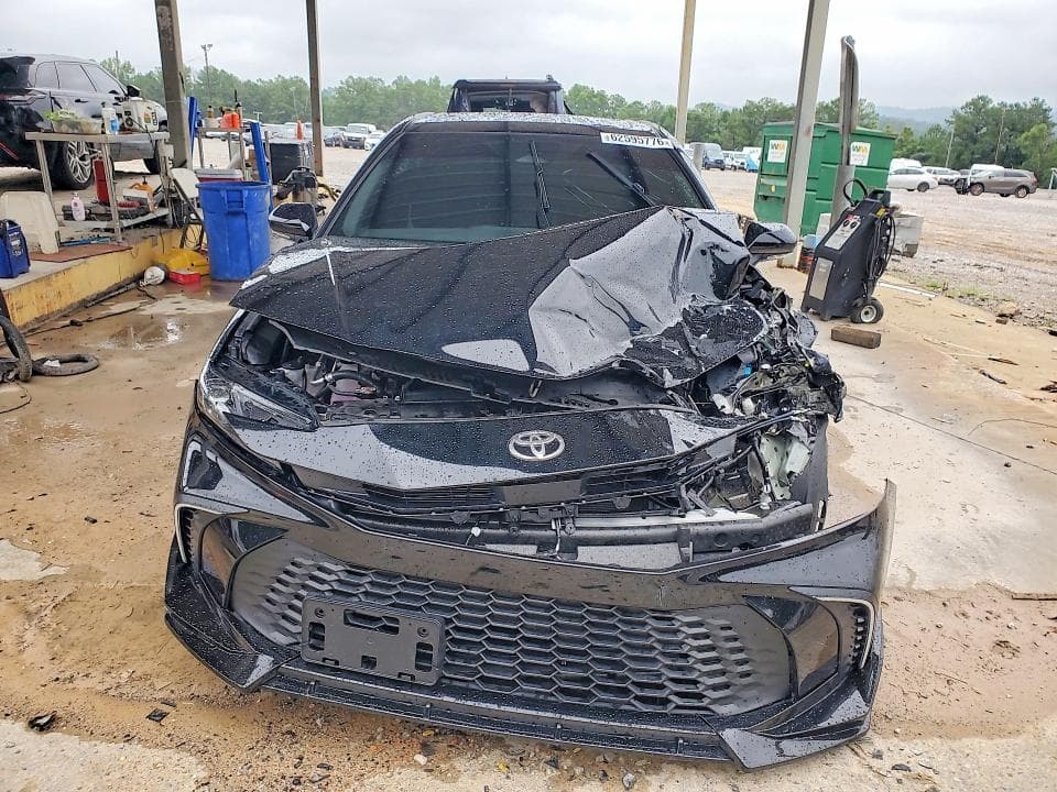 2025 TOYOTA CAMRY SE 5