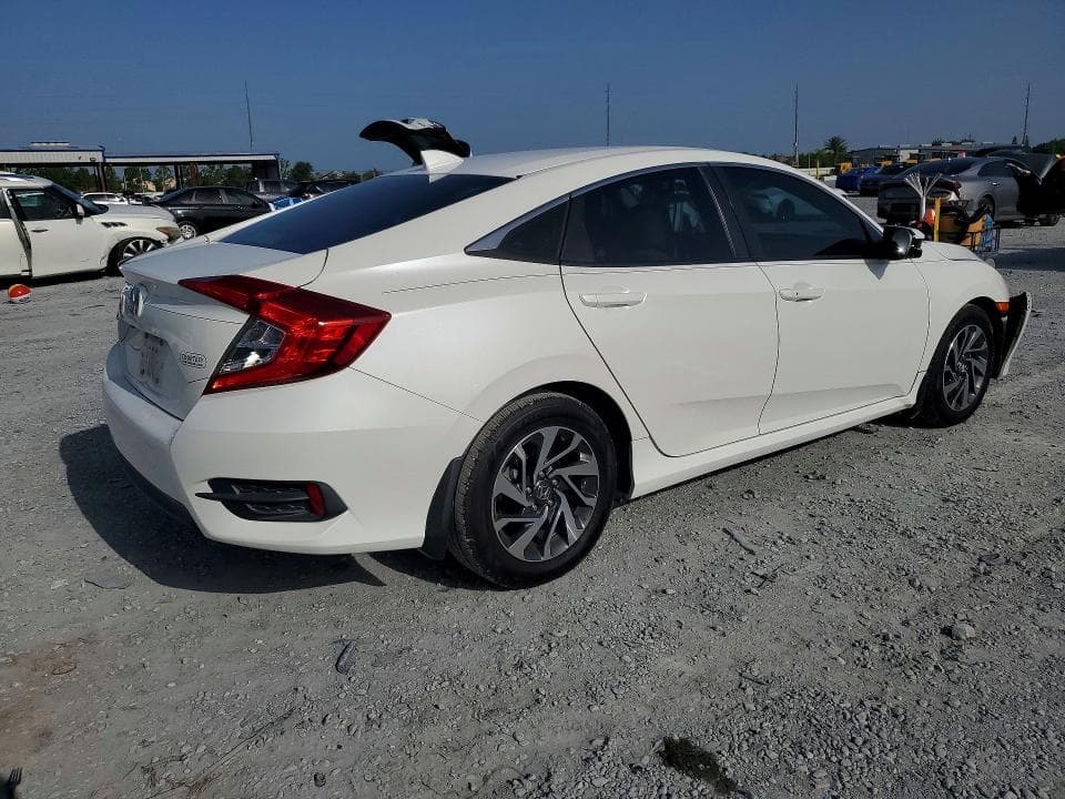2017 HONDA CIVIC EX 3