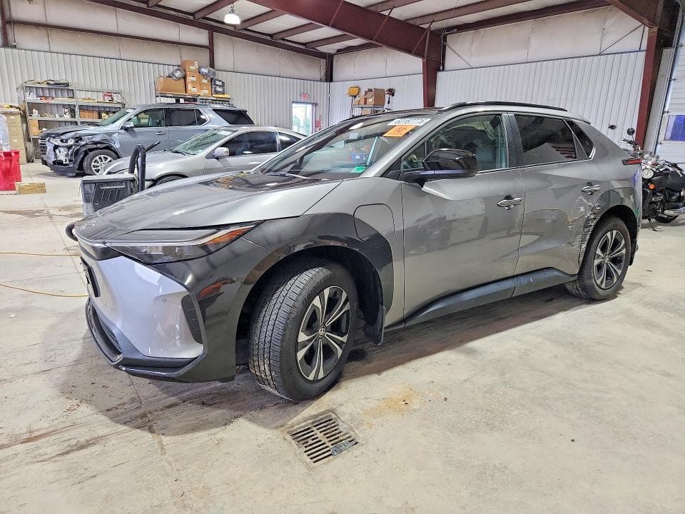 2025 TOYOTA BZ4X XLE - 1