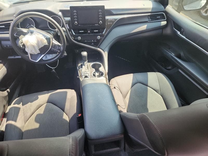 2022 TOYOTA CAMRY LE 8