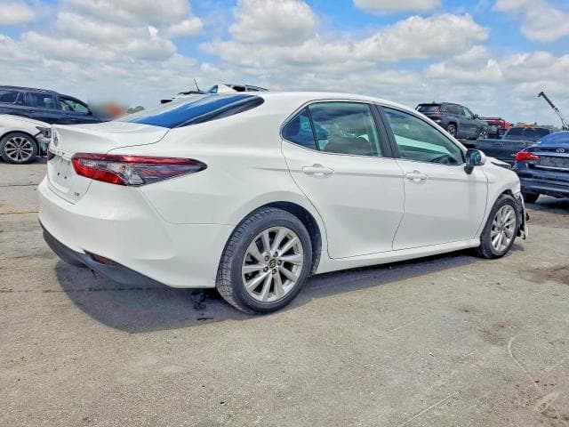 2023 TOYOTA CAMRY LE 3