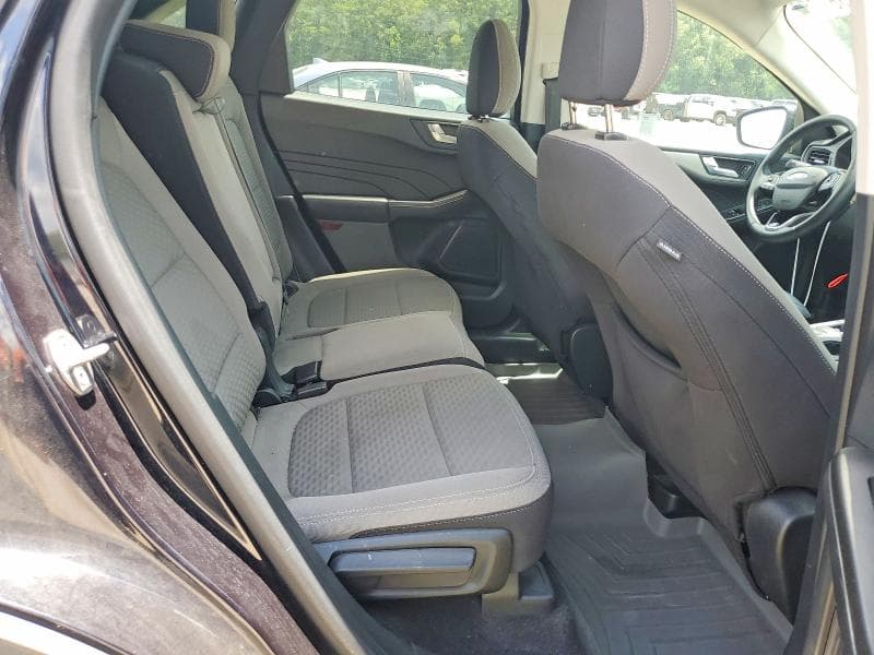 2021 FORD ESCAPE SE 11