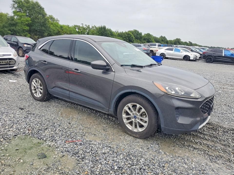 2020 FORD ESCAPE SE 4