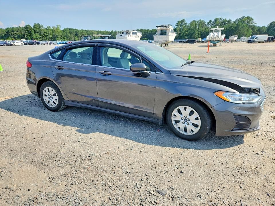 2020 FORD FUSION S 4