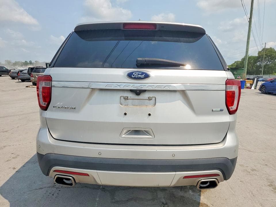 2017 FORD EXPLORER PLATINUM 6