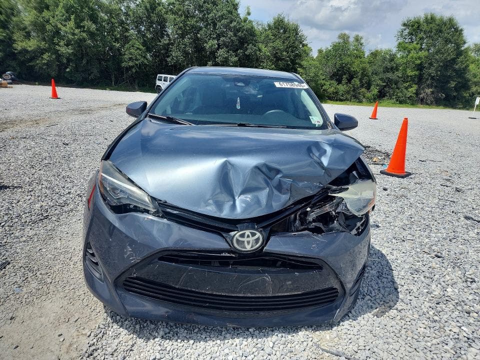 2017 TOYOTA COROLLA LE 5