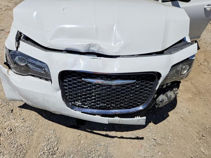 2018 CHRYSLER 300 TOURING 11