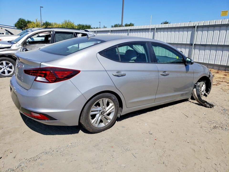 2020 HYUNDAI ELANTRA SEL 3