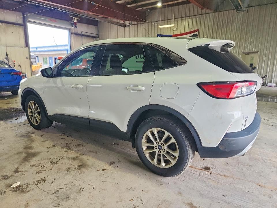 2022 FORD ESCAPE SE 2