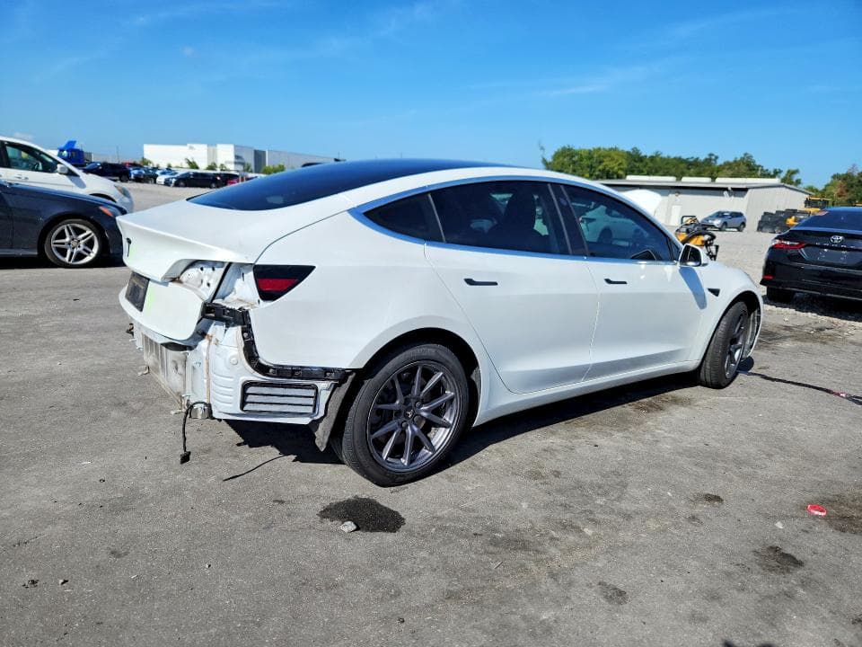 2020 TESLA MODEL 3 3