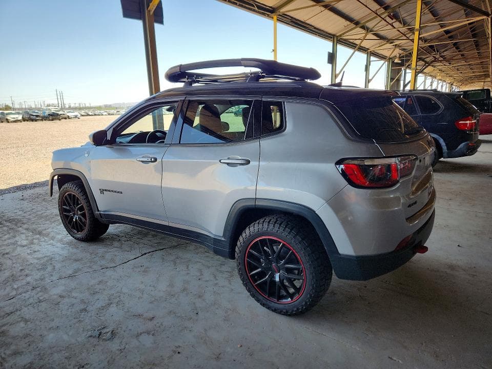 2019 JEEP COMPASS TRAILHAWK 2