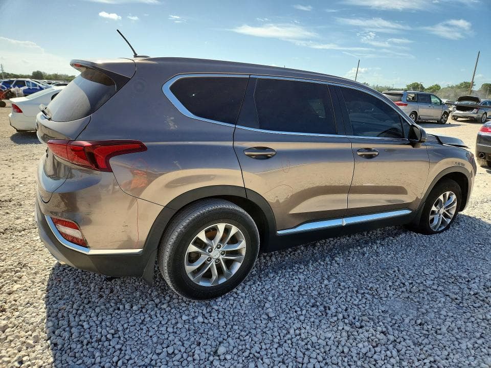 2019 HYUNDAI SANTA FE SE 3