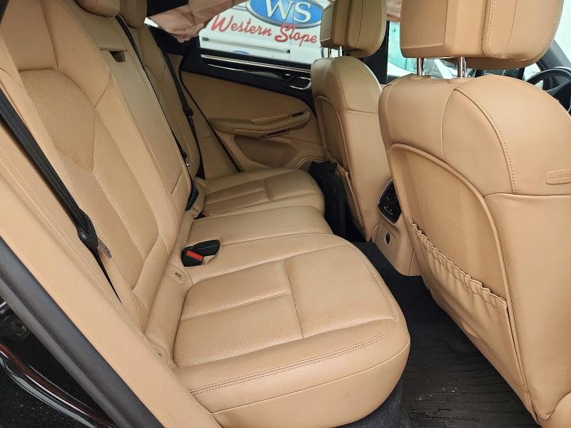 2020 PORSCHE MACAN 11