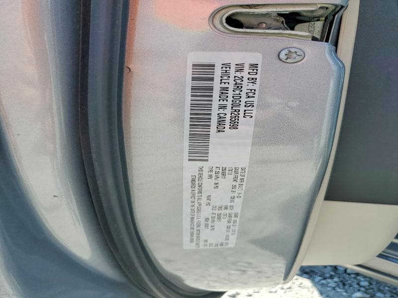 2020 CHRYSLER VOYAGER LXI 13